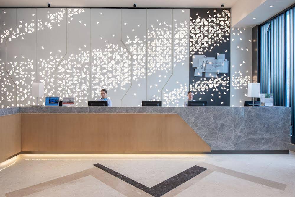 Holiday Inn Express Chengdu Huanhuaxi By Ihg-Near Jinsha Site Musem,Near Wuhou Temple Museum,Welcome Drinks,Free Gym,Free Self-Service Laundry Chengdú Exterior foto