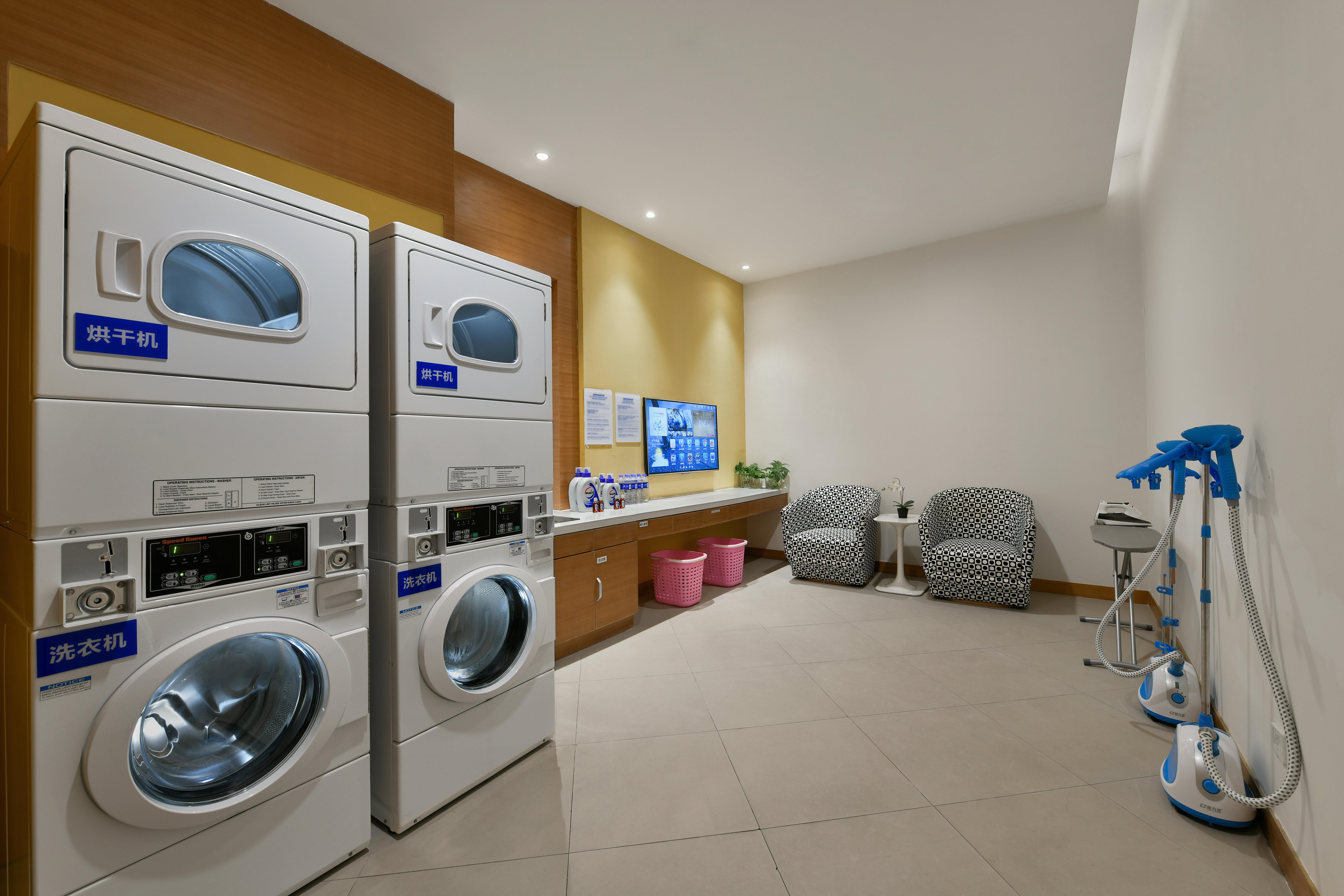 Holiday Inn Express Chengdu Huanhuaxi By Ihg-Near Jinsha Site Musem,Near Wuhou Temple Museum,Welcome Drinks,Free Gym,Free Self-Service Laundry Chengdú Exterior foto