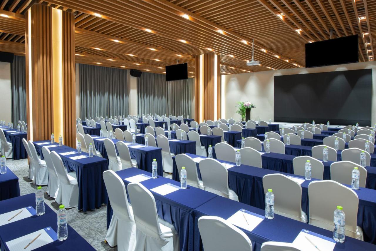 Holiday Inn Express Chengdu Huanhuaxi By Ihg-Near Jinsha Site Musem,Near Wuhou Temple Museum,Welcome Drinks,Free Gym,Free Self-Service Laundry Chengdú Exterior foto