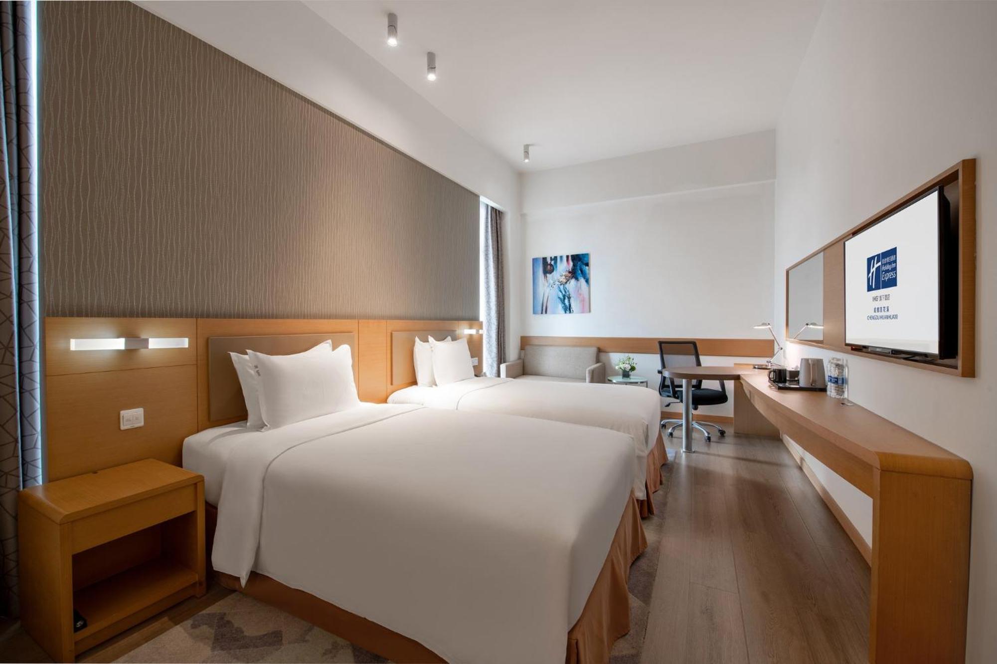 Holiday Inn Express Chengdu Huanhuaxi By Ihg-Near Jinsha Site Musem,Near Wuhou Temple Museum,Welcome Drinks,Free Gym,Free Self-Service Laundry Chengdú Exterior foto