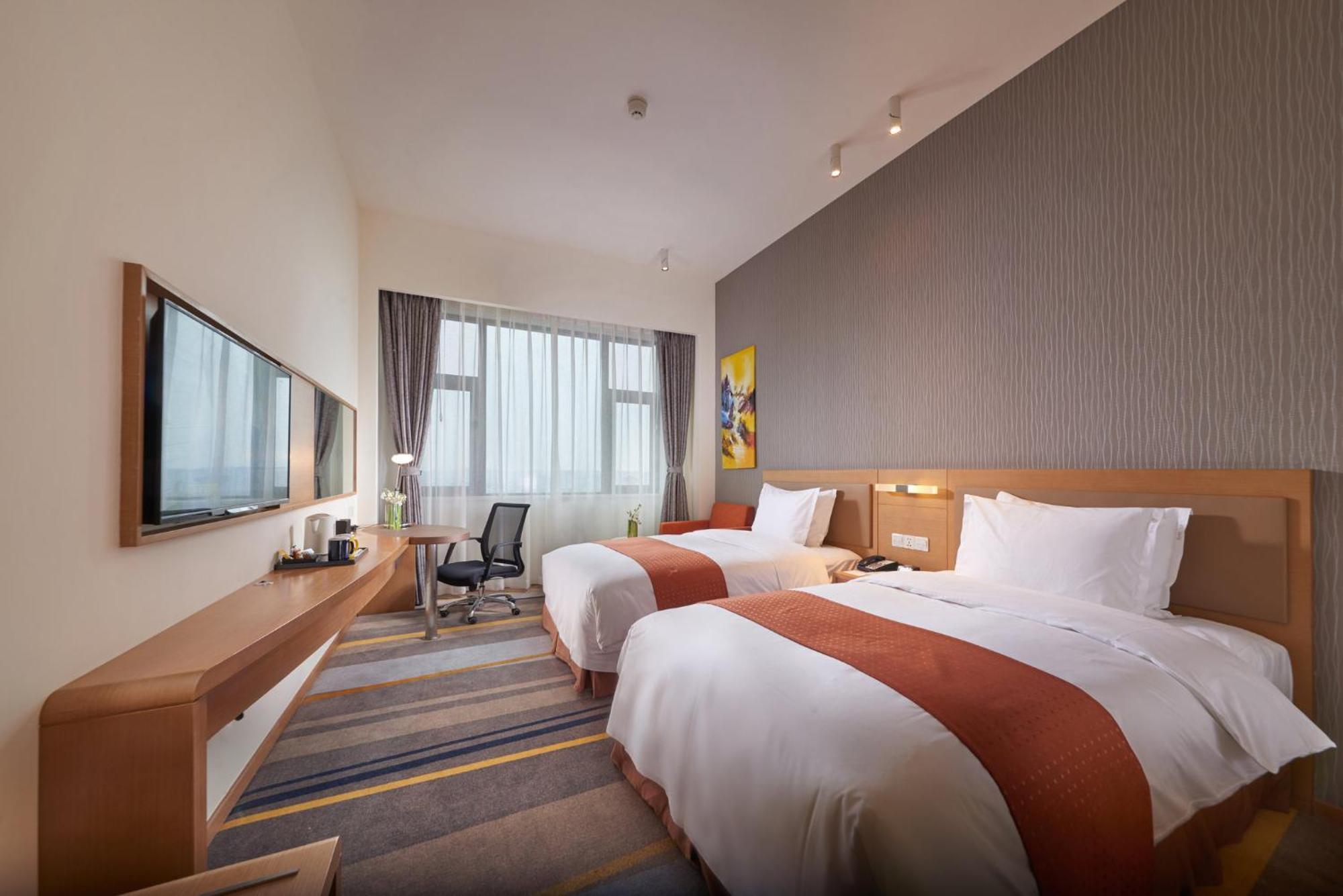 Holiday Inn Express Chengdu Huanhuaxi By Ihg-Near Jinsha Site Musem,Near Wuhou Temple Museum,Welcome Drinks,Free Gym,Free Self-Service Laundry Chengdú Exterior foto